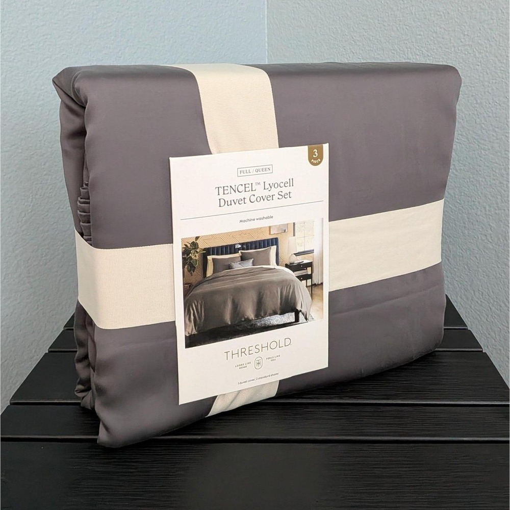 New Threshold Tencel Lyocell Cooling Satin Duvet Cover and Sham Set Full Queen